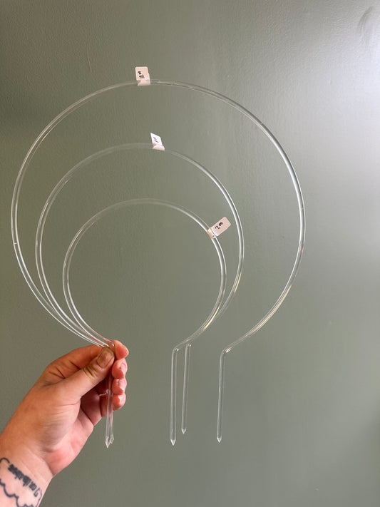 9” circle acrylic trellis